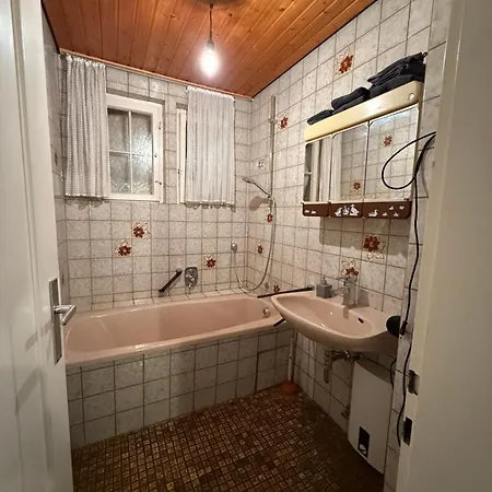 Familien Und Handwerkerwohnung In 6betten Appartement